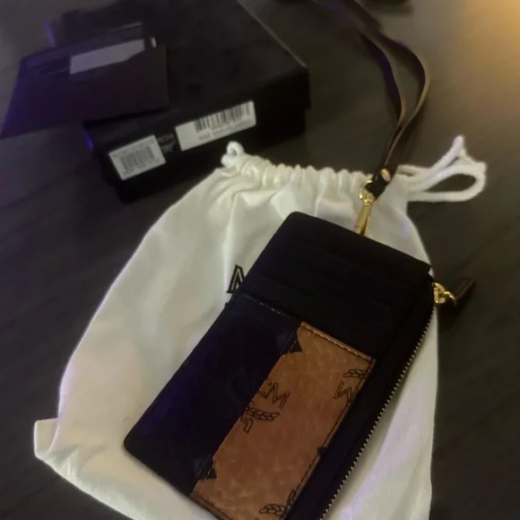 MCM Black and Cream Packaging Set